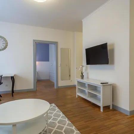 Rentplanet - Bagno Apartment *