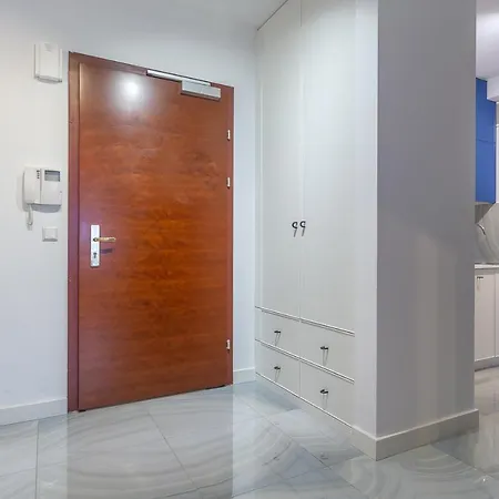 Rentplanet - Bagno Apartment Warsaw